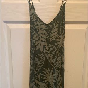 Old Navy olive green palm midi/maxi dress, size L.